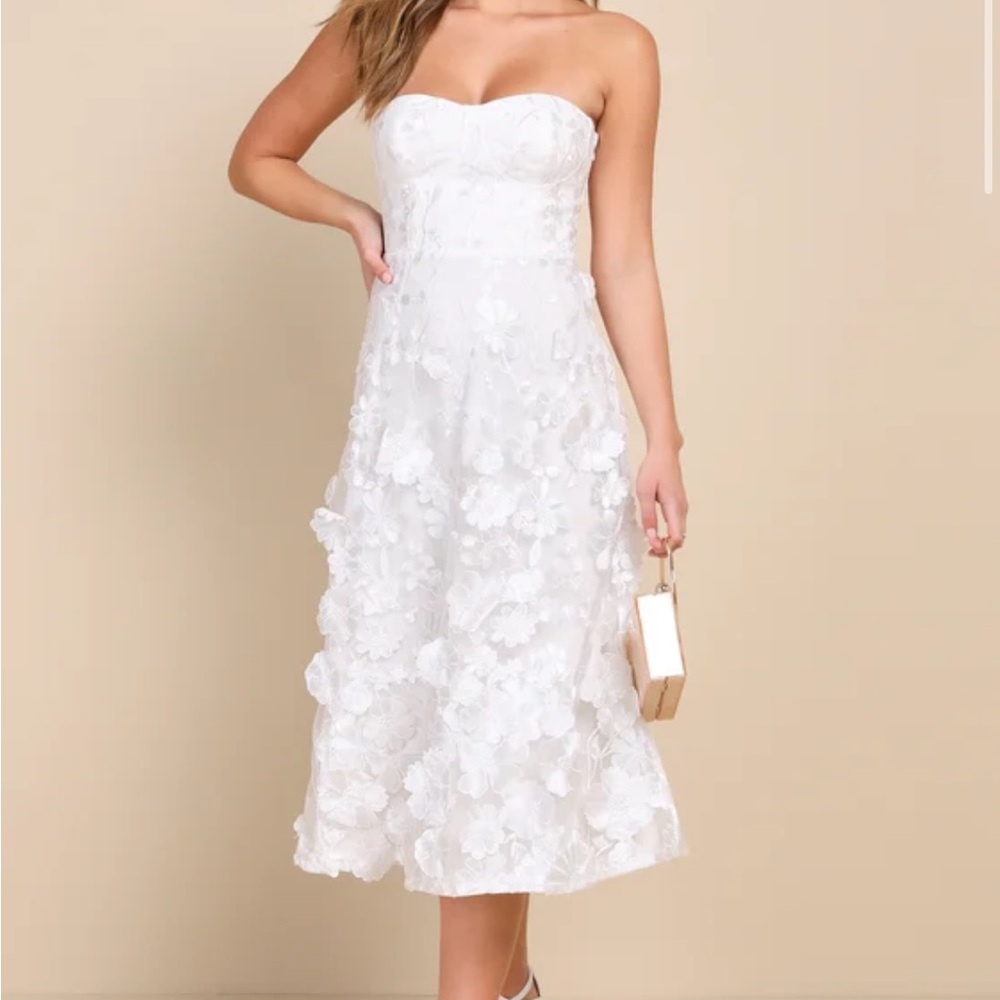 White lace dress